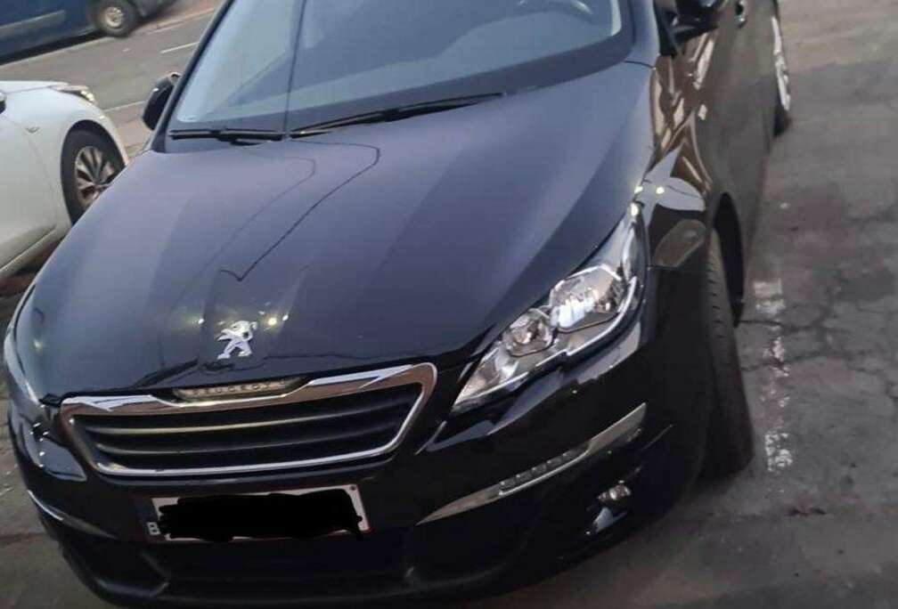 Peugeot 1.2 PureTech Style STT
