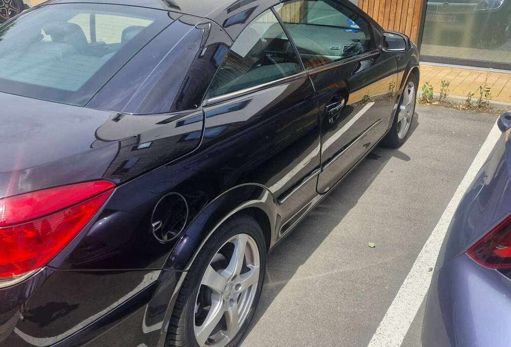 Opel Astra TwinTop 1.6i Enjoy