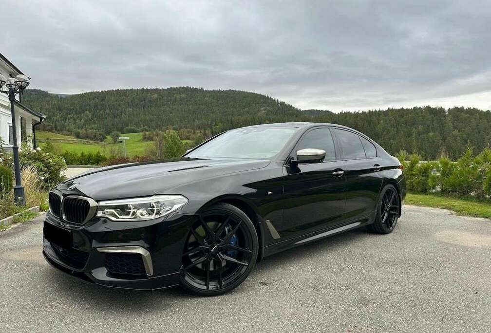 BMW M550 dXAS