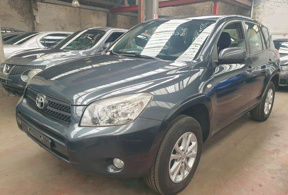 Toyota RAV4 2.0i VVT-i 16v VX