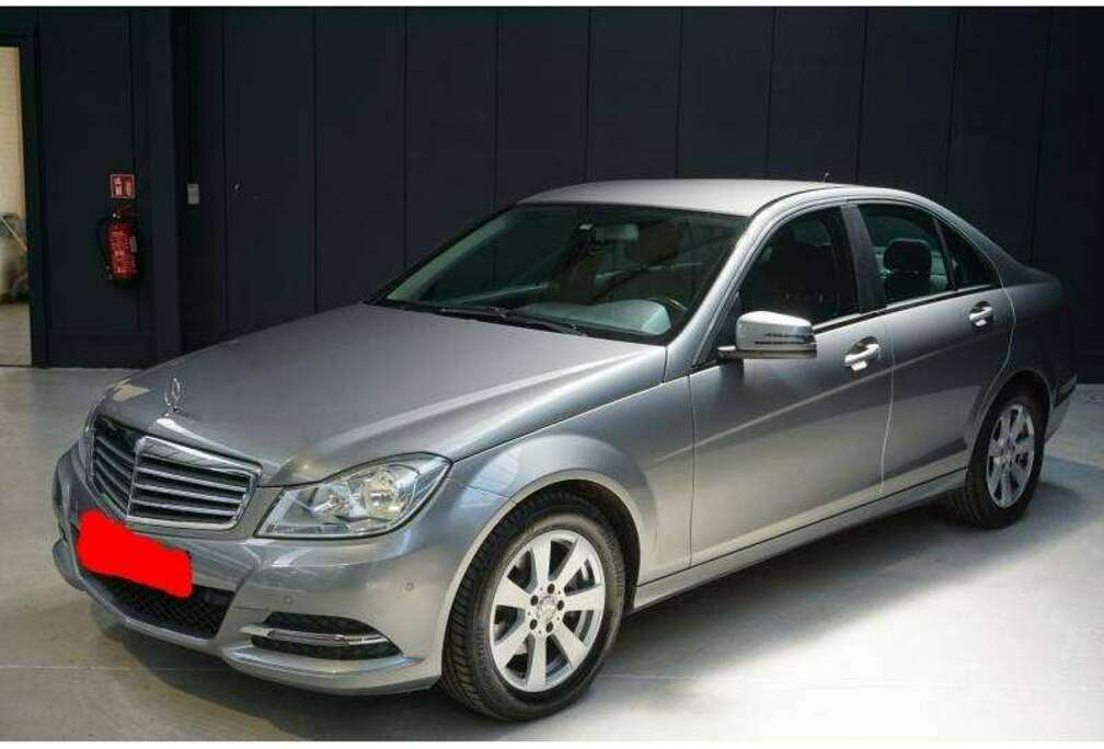 Mercedes-Benz CDI DPF (BlueEFFICIENCY) 7G-TRONIC Elegance