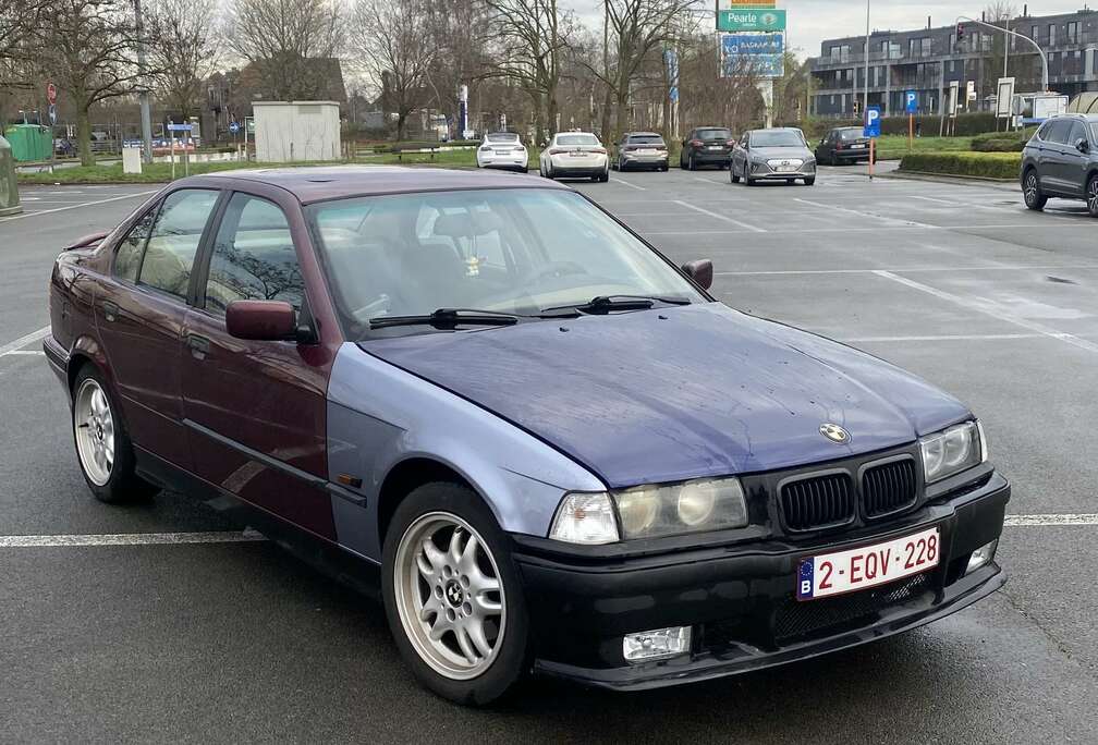 BMW 318tds