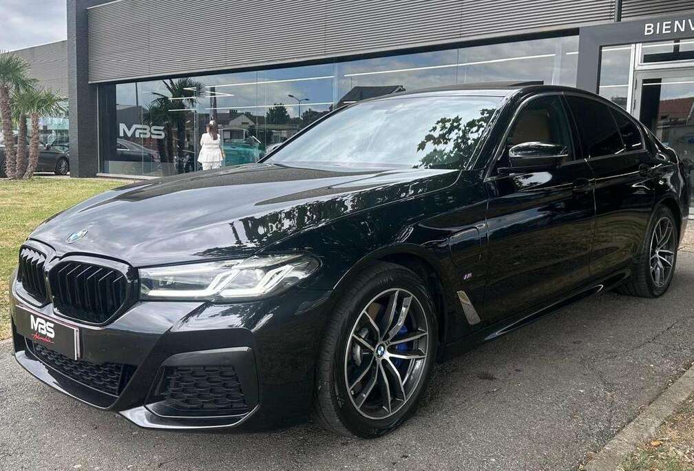 BMW *E PACK M * LED* CAMERA* TOIT OUVRANT* RADAR AV/AR*