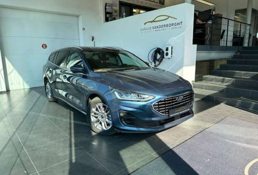 Ford CLIPPER TITANIUM HYBRID AUTOMAAT-3 JAAR WAARBORG