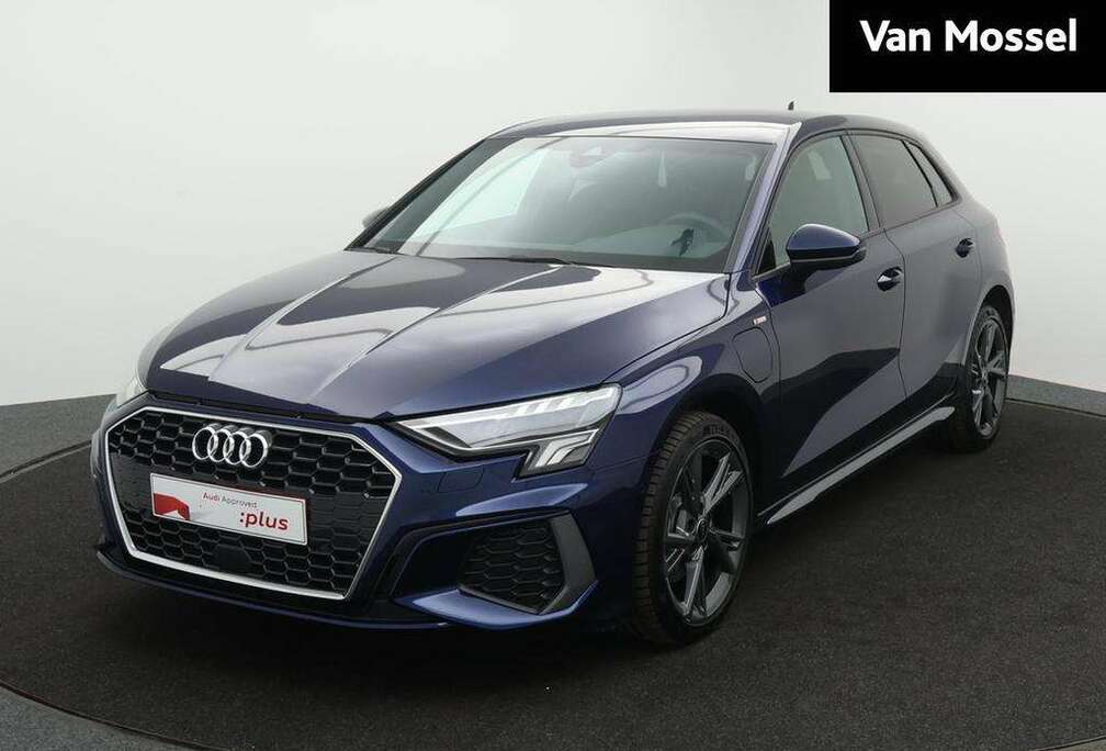 Audi Sportback 40TFSIe PHEV S line - Full Led / Navi /