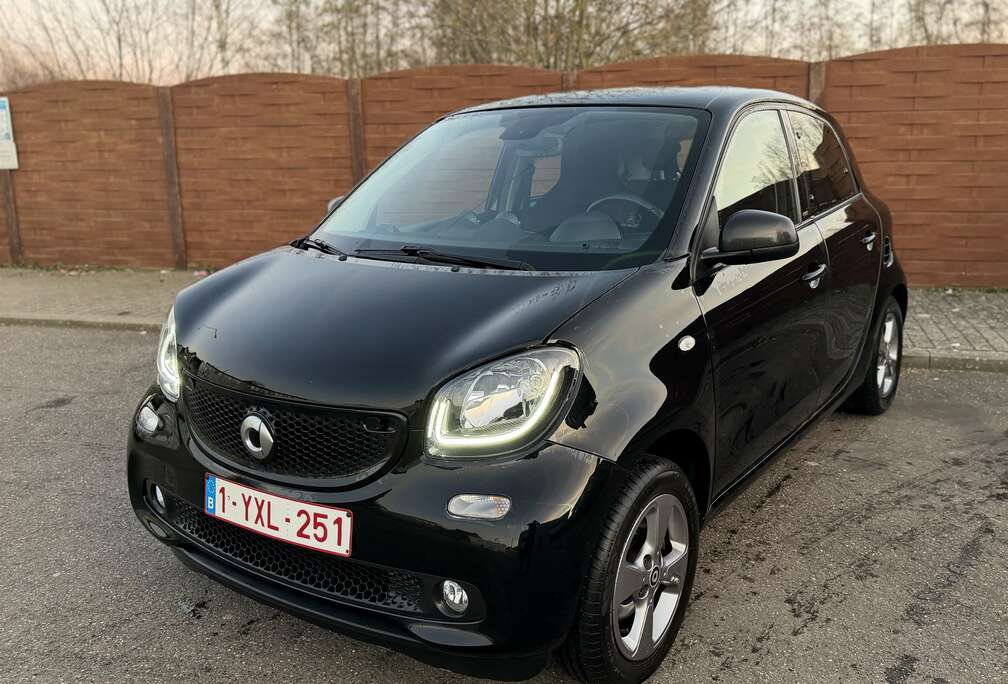 Smart 1.0i Passion DCT