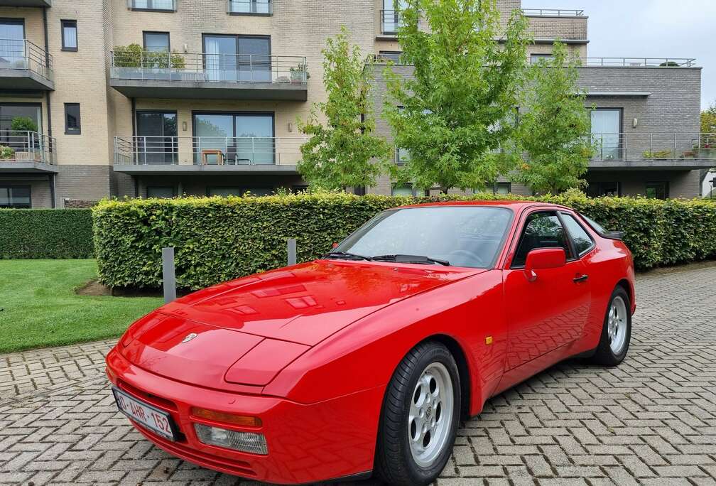 Porsche 944 Turbo