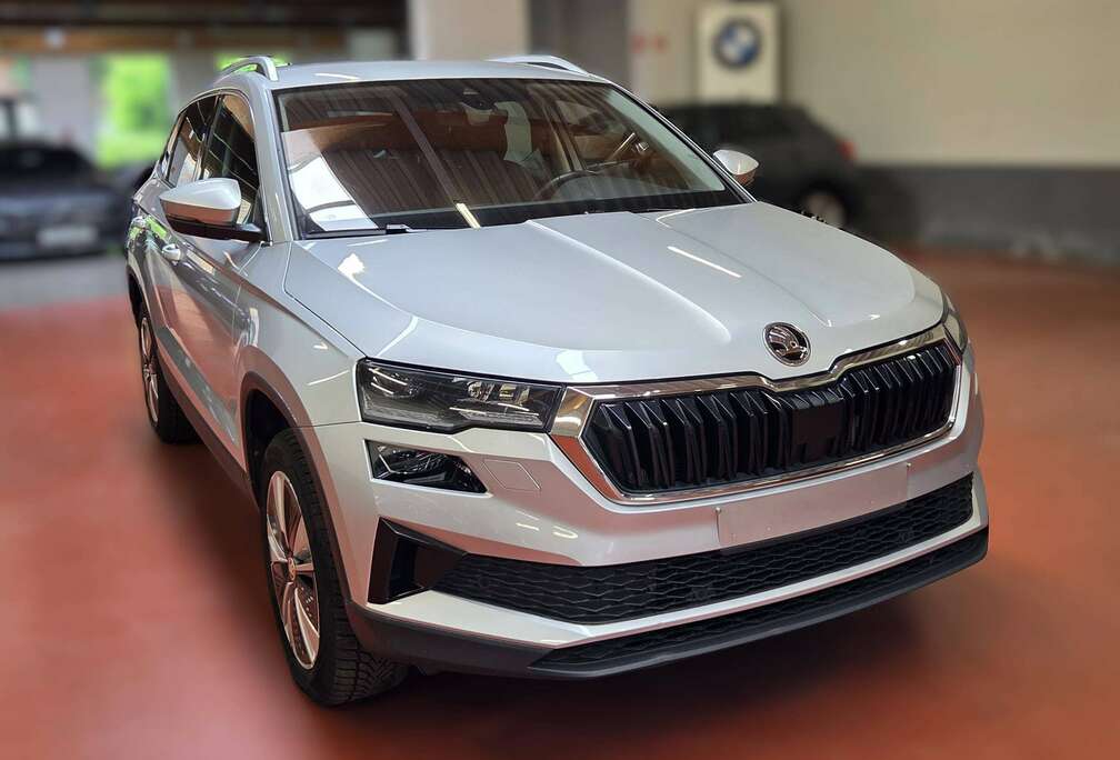 Skoda 1.5 TSi DSG // Edition CLEVER+ // Keyless Go + ACC + CAM + LED Ambiance + CarPLAY + Driver Assist
