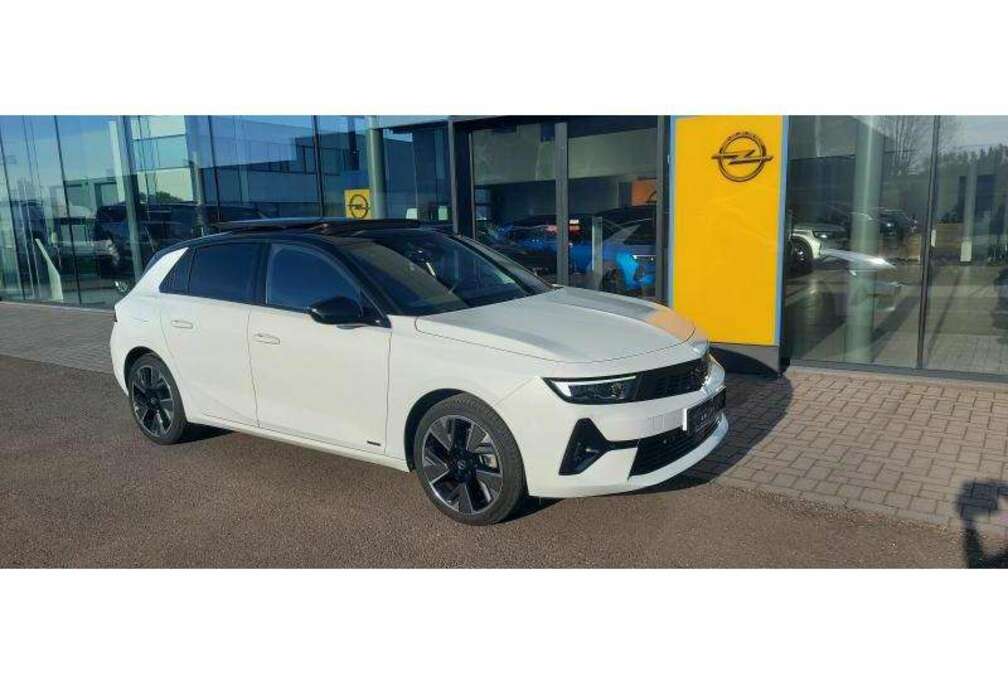 Opel ULTIMATE 54kWh 156PK Navi, Camera, Open dak, Alcan
