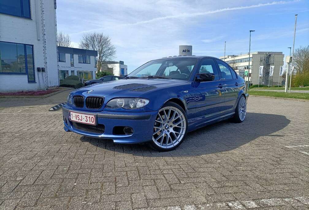 BMW 320i A