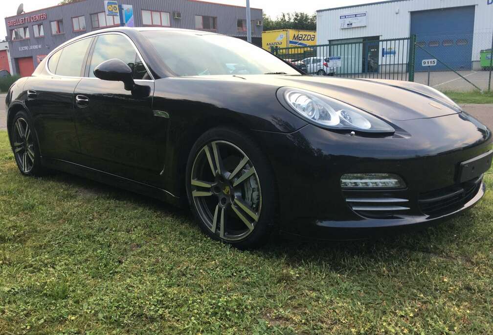 Porsche 4S 4.8i V8 PDK burmester