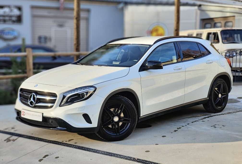 Mercedes-Benz GLA 200