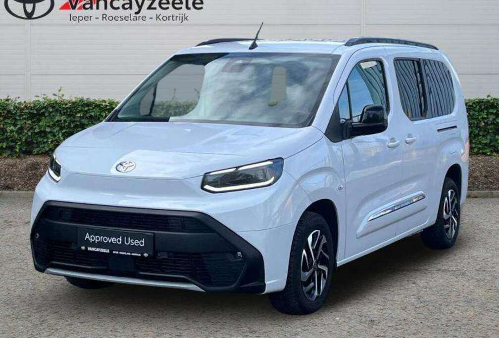 Toyota LWB Family 7pl+cam+gps+sens V+A+dashcam