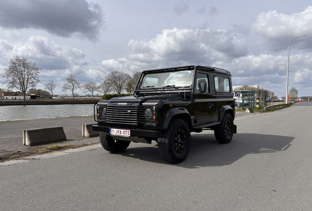 Land Rover 90 2.5 Td5 Silva