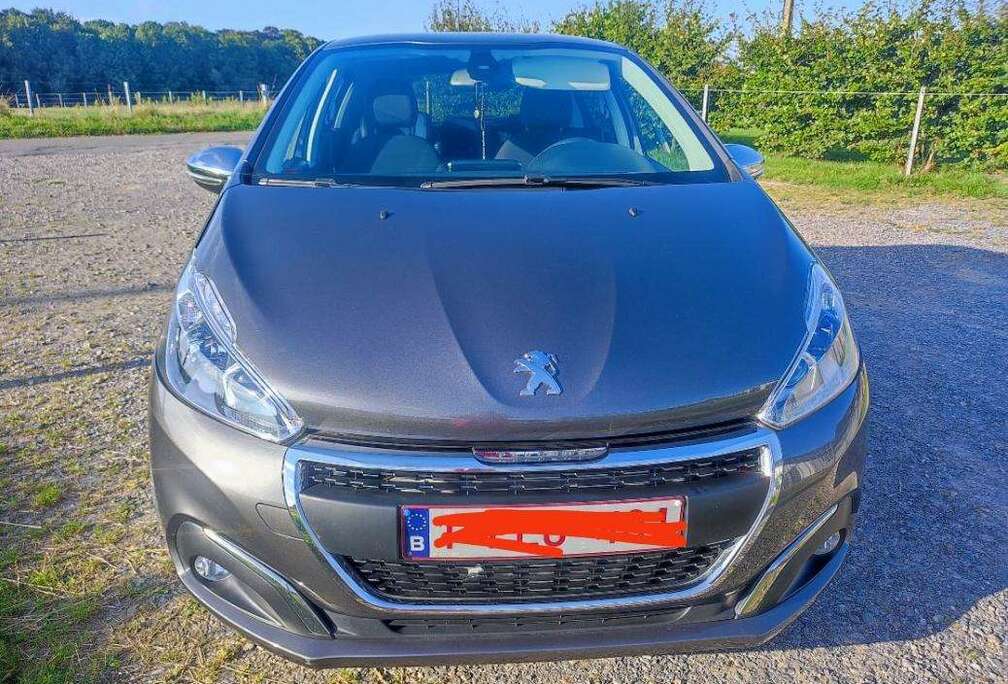 Peugeot 208 1.5 BlueHDi Signature S