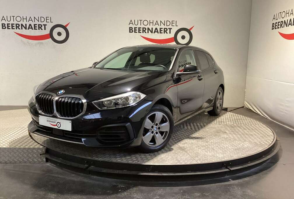 BMW 118i/1steEig/124000km/Carplay/Navi/Pdc/Zetelverw..