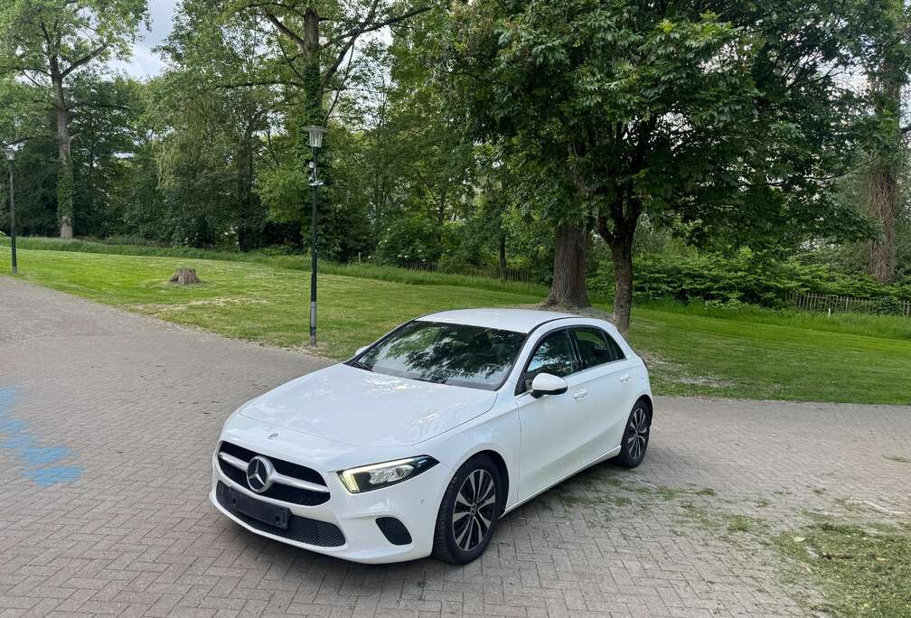 Mercedes-Benz A 180 d Business Solution Essential