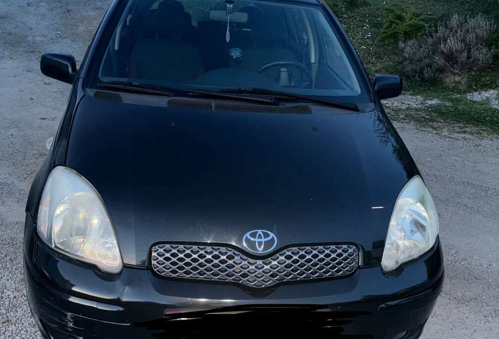 Toyota Yaris 1.0i VVT-i 16v Red Line