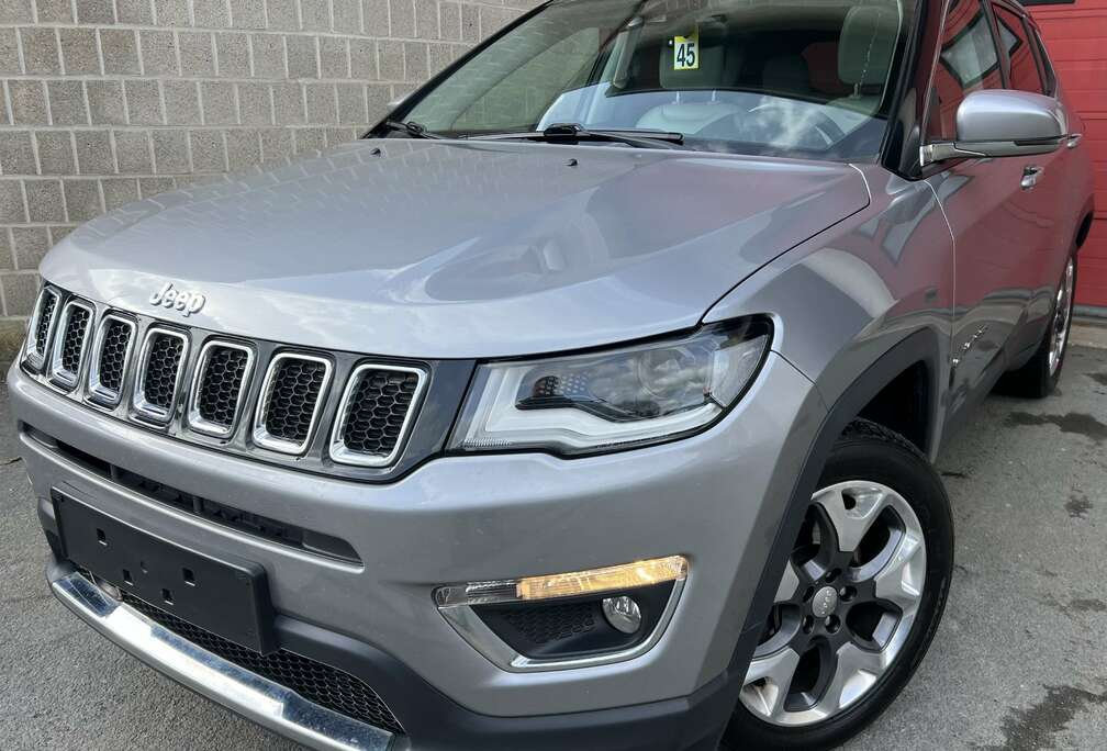 Jeep 1.4 Turbo 4x2 Longitude + NAVI + CUIR + PANO