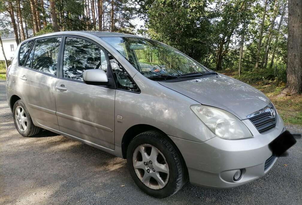 Toyota 1.8i VVT-i 16v Linea Sol