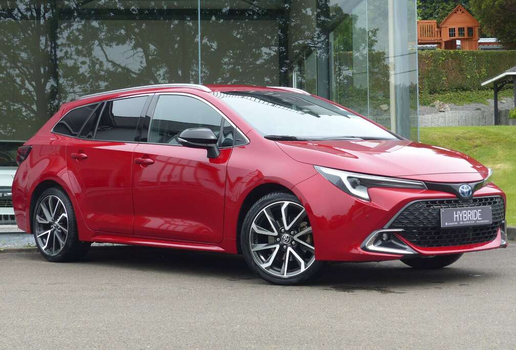 Toyota Corolla SW TS Hybrid 2.0 Premium e-CVT Premium Touring Sport