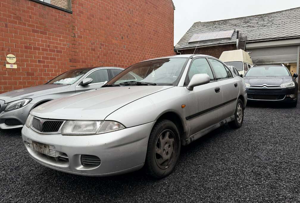 Mitsubishi 1.6i GL Anniversary *AIRCO* *5 portes* *GARANTIE*
