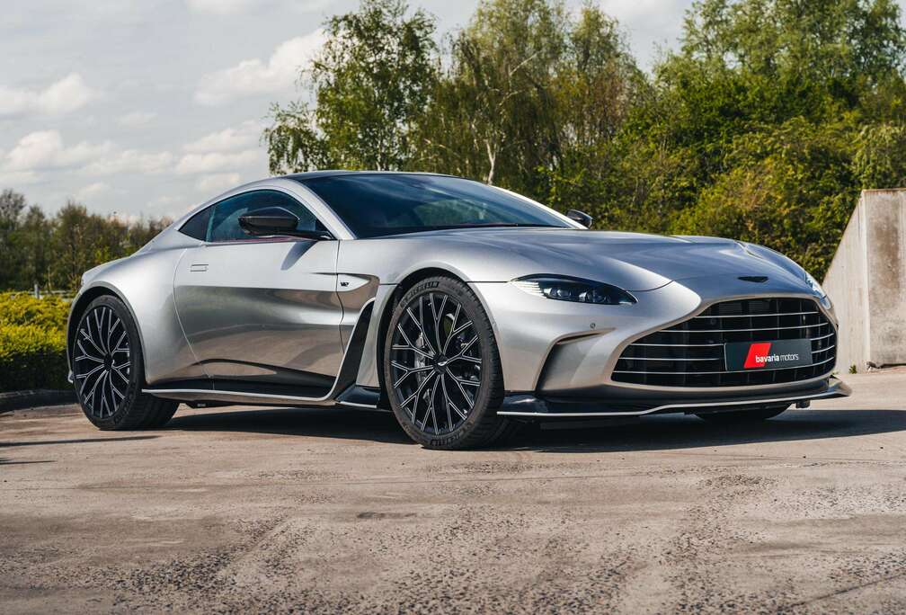Aston Martin V12 Coupé / 1 of 333 / Aluminite & Ch. Red
