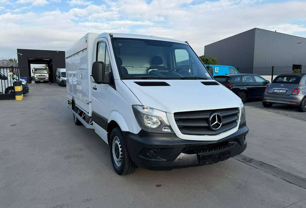 Mercedes-Benz 313 (Stock ID 59126)