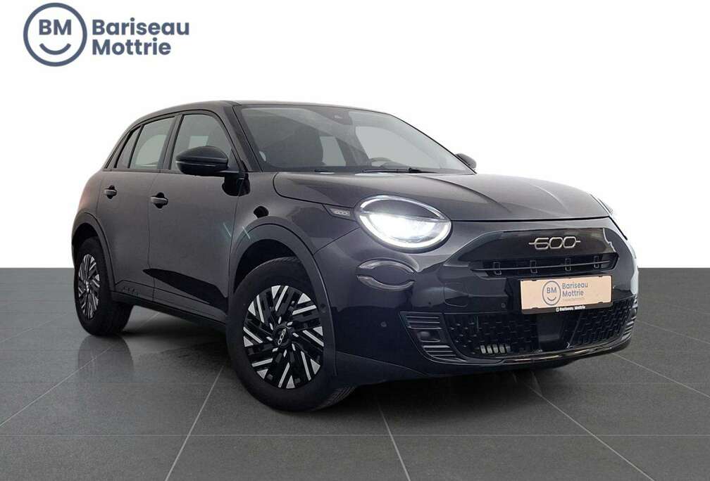 Fiat HYBRID AUTOMAAT *CAMERA+SENSOREN*DAB*GPS*CARPLAY*K