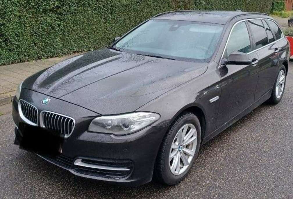 BMW Diesel, Touring, Aut. Luxury Line  gereserveerd