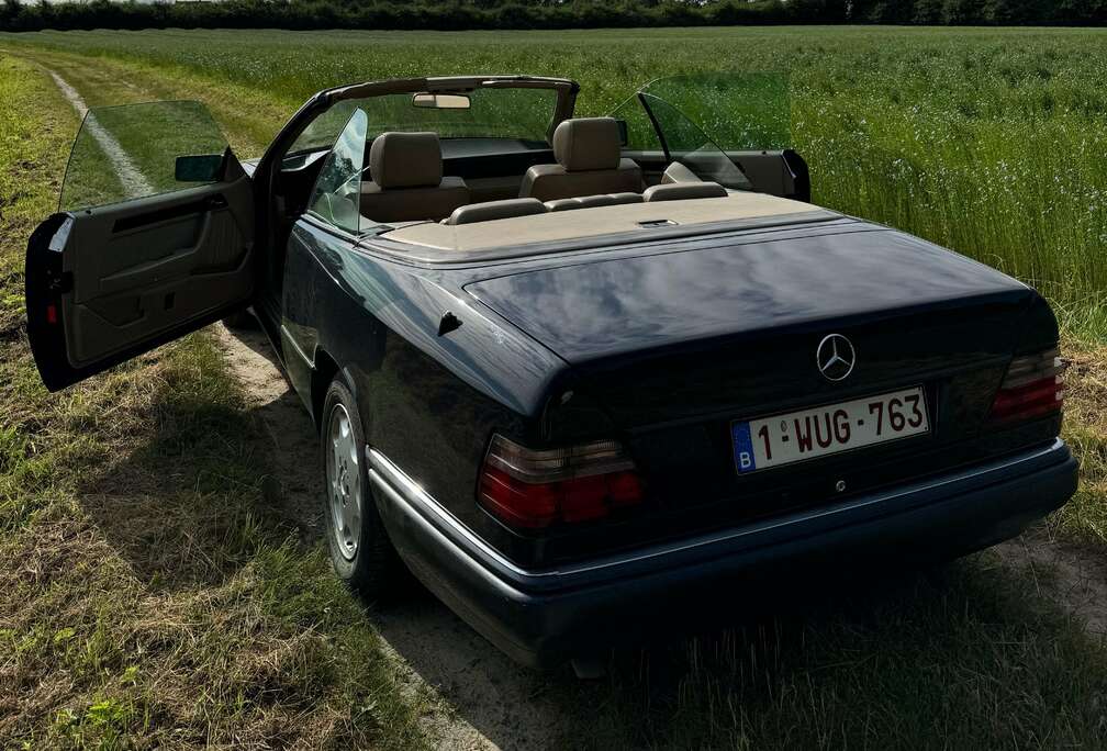 Mercedes-Benz E 220 Cabrio