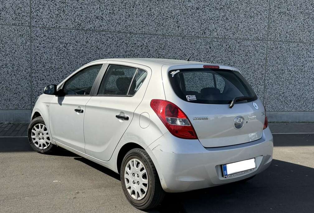 Hyundai 1.2i 1er Propriétaire / Prêt  Immatriculer
