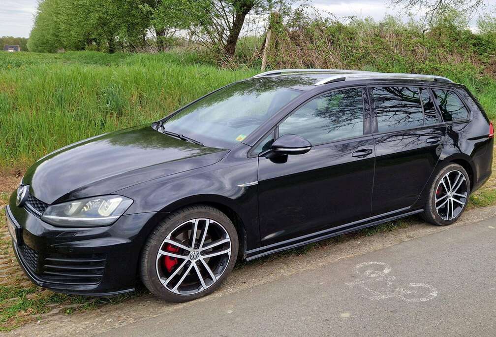 Volkswagen Golf 2.0 CR TDi DSG