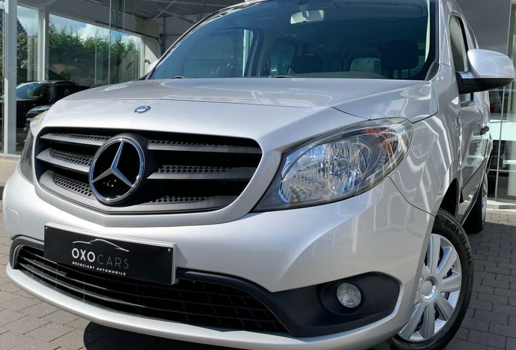 Mercedes-Benz Tourer 109 CDI 90CV / Monospace 5 Places / Airco / 2 Portes Laterales / Courroie de distribution à 94.000KM / GARANTIE /