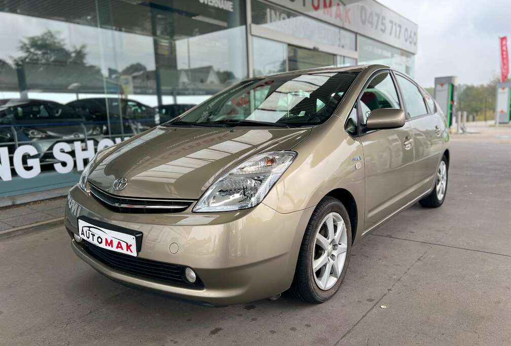 Toyota 1.5i VVT-i 16v Hybrid THS Sol