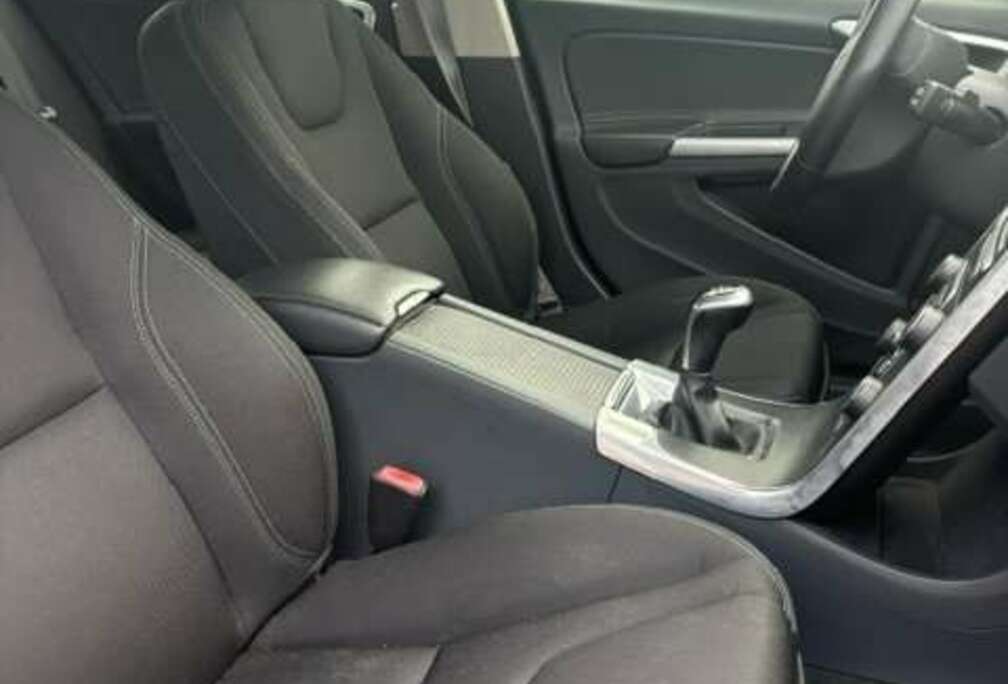 Volvo V60 D2 kinetic