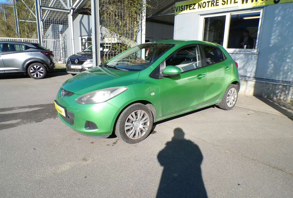 Mazda 1.4 CDVi 68cv 5 portes 02/2009 vert Airco Radio CD