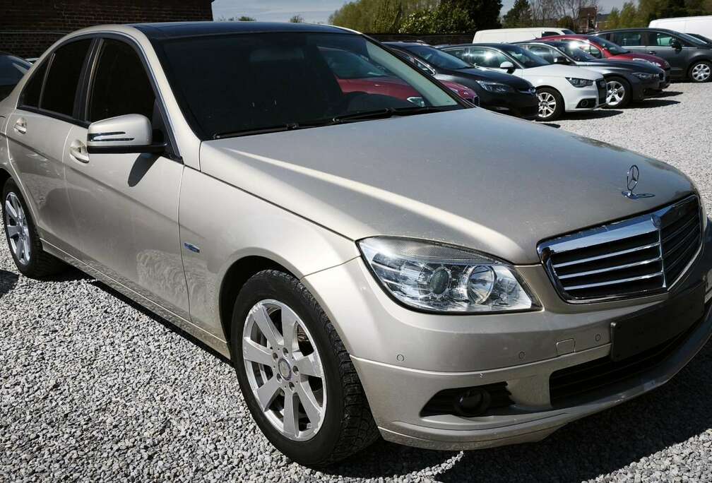Mercedes-Benz CGI BlueEFFICIENCY_1.8 i (184CH)_2010EUR.5