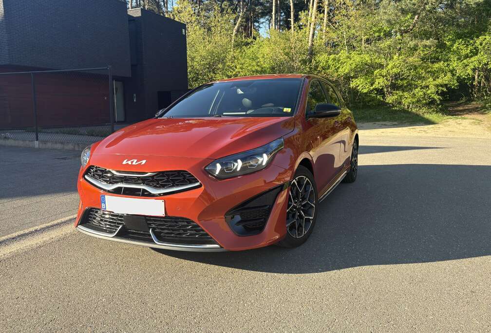 Kia Ceed 1.6 CRDi MHEV GT-Line DCT