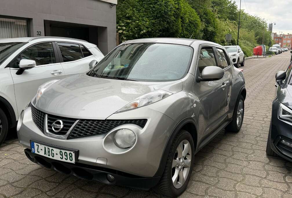 Nissan Juke 1.6i 2WD Acenta Connect Sport Pack