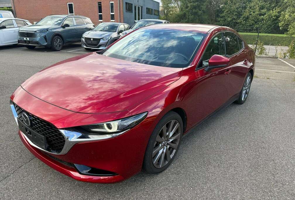 Mazda 3 Sedan 2.0i e-Skyactiv-G Hakoné