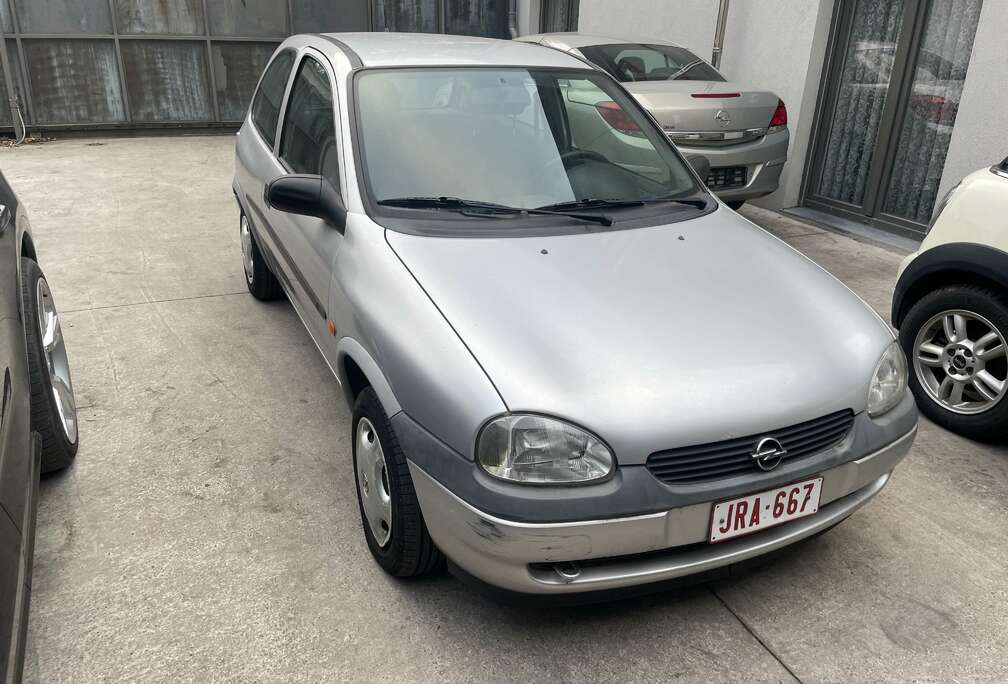 Opel 1.0i XE 12v Swing 1er main