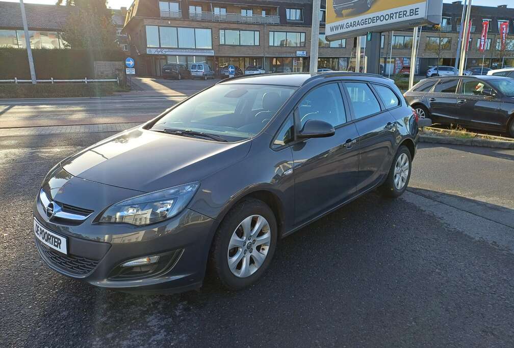 Opel Astra 1.4 Sports Tourer Selection