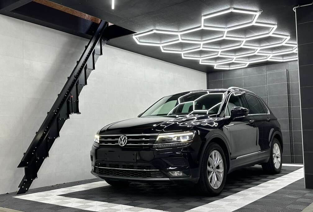 Volkswagen Tiguan 1.4 TSI Highline * CAMERA 360 * TOIT PANO*
