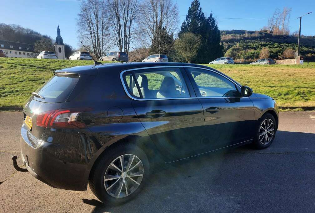 Peugeot 308 1.6 BlueHDi Allure STT