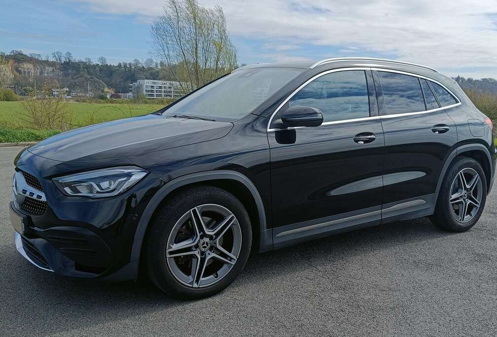 Mercedes-Benz GLA 200 d
