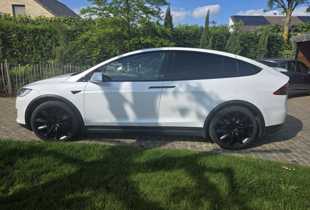 Tesla 100 kWh Dual Motor Long Range Plus