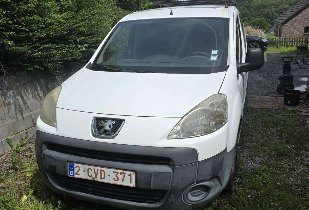 Peugeot 1.6 HDi L1H1 Confort 120