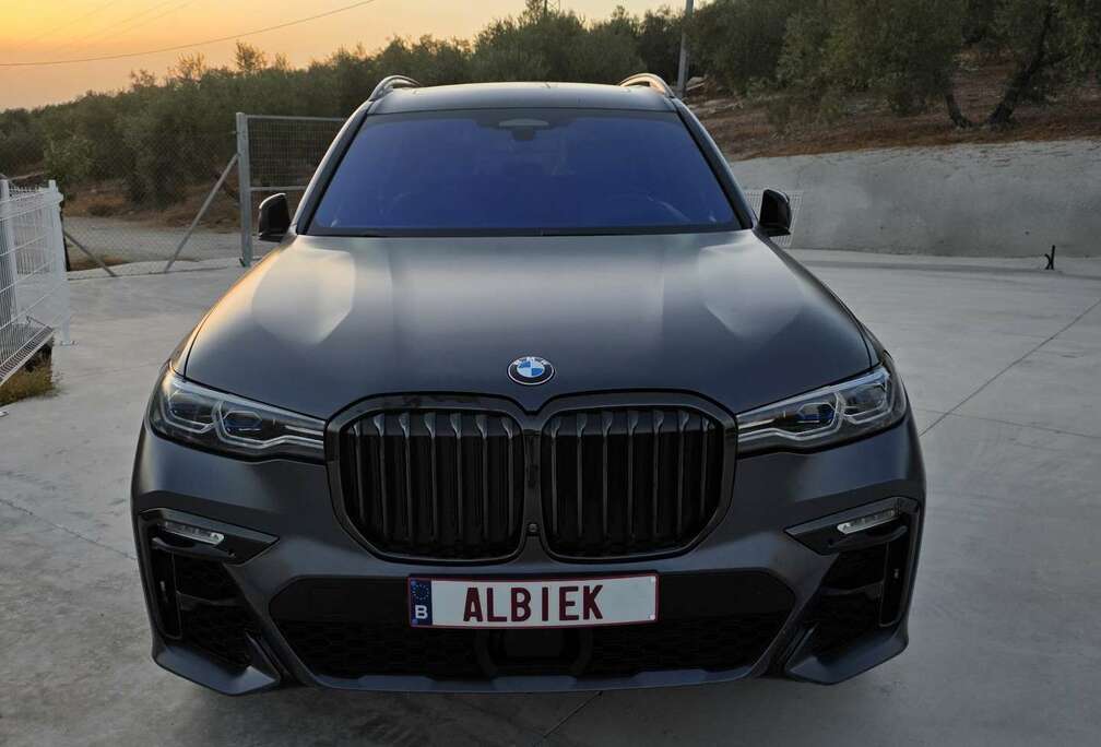 BMW xDrive40d   edition dark shadow