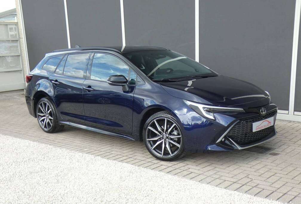 Toyota Touring FACELIFT 1.8 Hybrid 140pk GR Sport +Parkeersensoren +Sportzetels +Zetelverwarming +Wireless charger